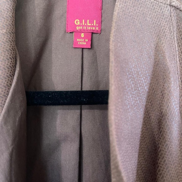 G.I.L.I grey leather jacket. Good condition. Size 6 - Picture 4 of 4